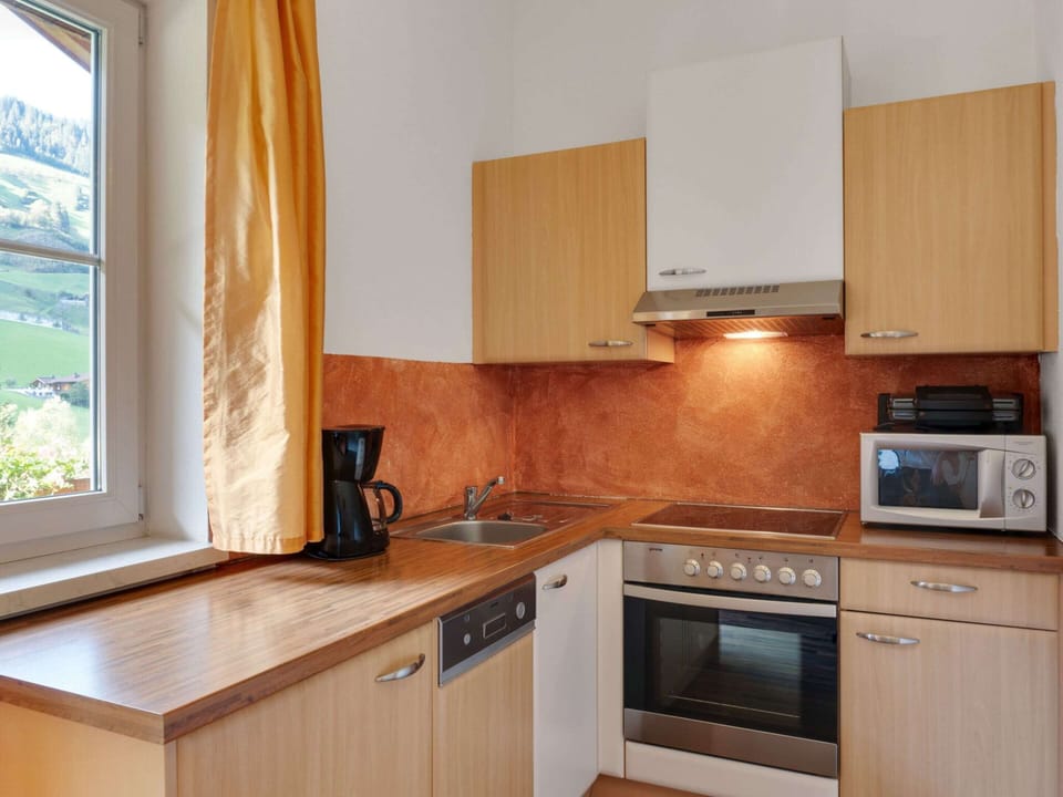 Apartment | Private kitchen | Dishwasher, highchair