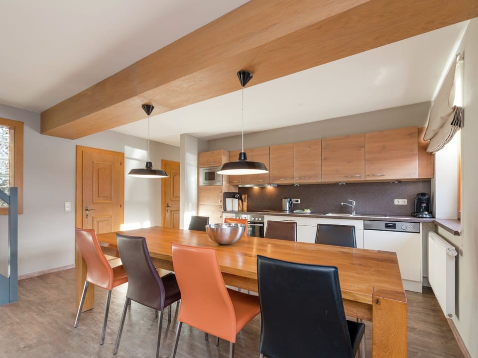 Chalet | Dining