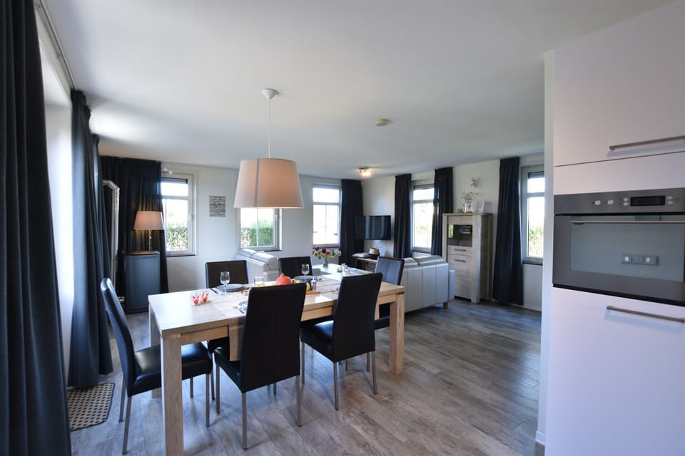 House | Dining
