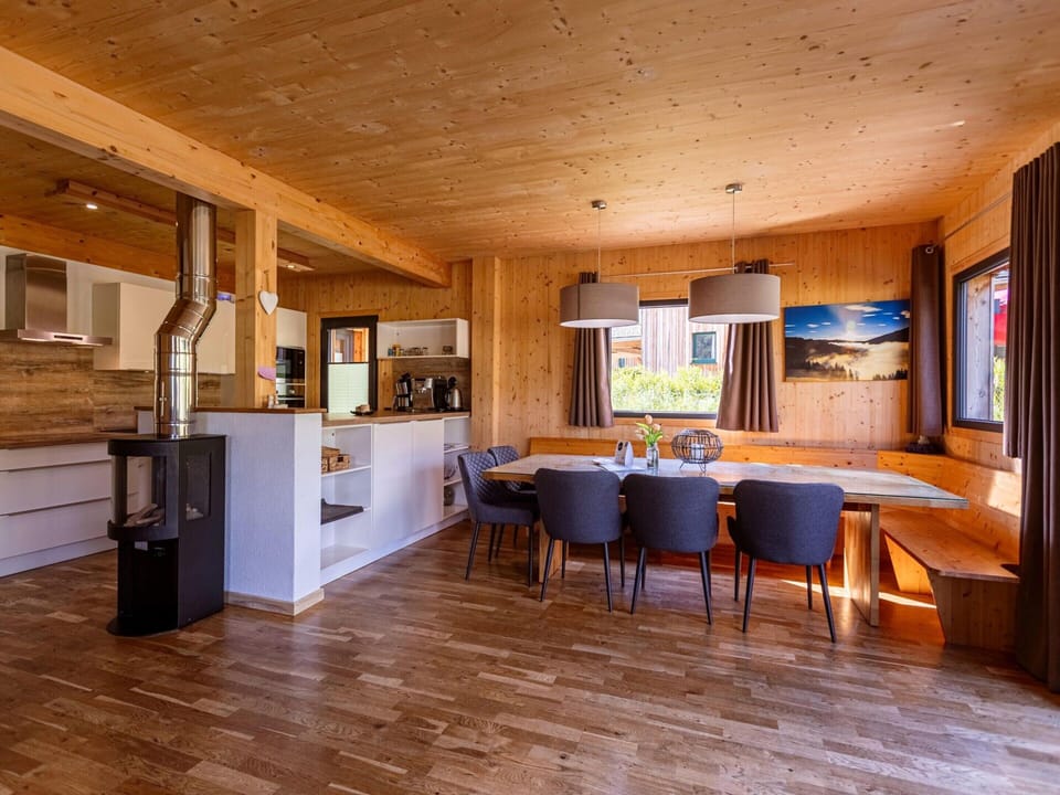 Chalet | Private kitchen | Highchair
