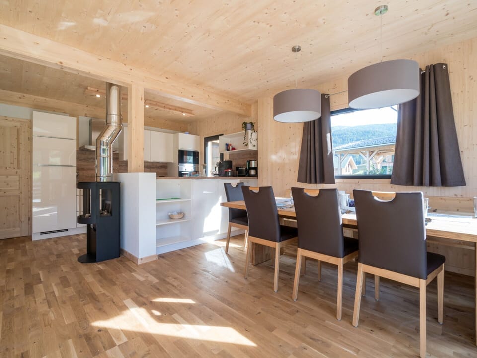 Chalet | Dining