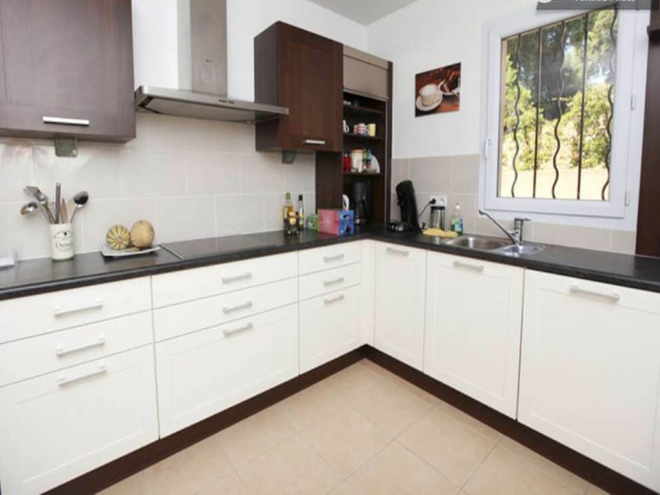House | Private kitchen | Microwave