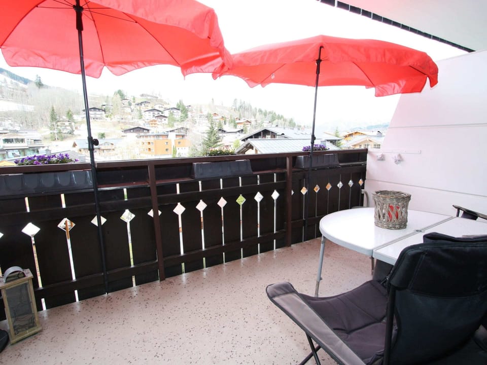 Apartment | Dining