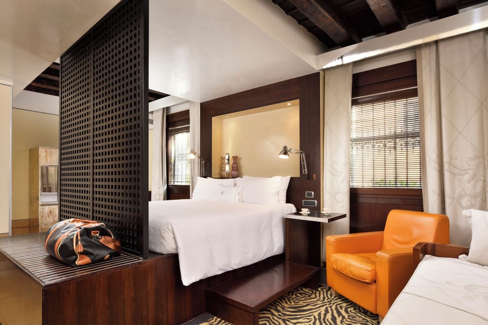 Junior Suite | Minibar, in-room safe, desk, free WiFi