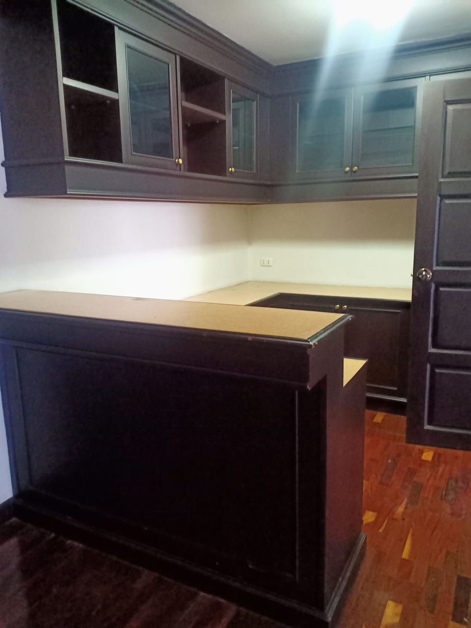Residential Suite | Shared kitchen | Shared fridge, microwave