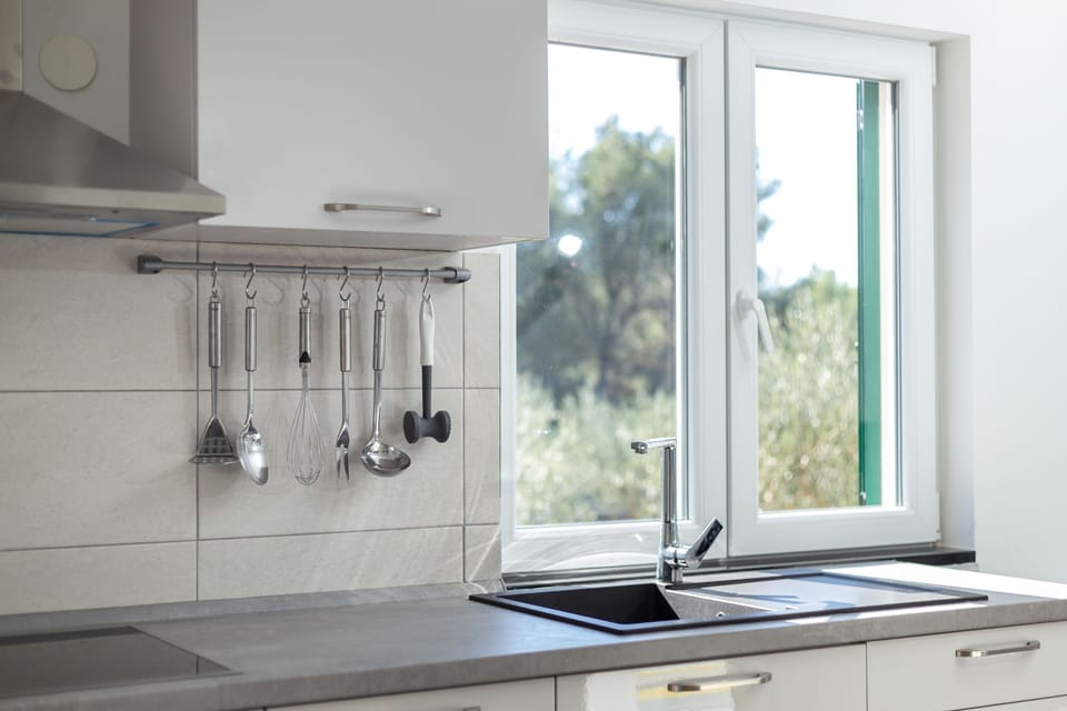 House | Private kitchen | Full-size fridge, oven, electric kettle, toaster