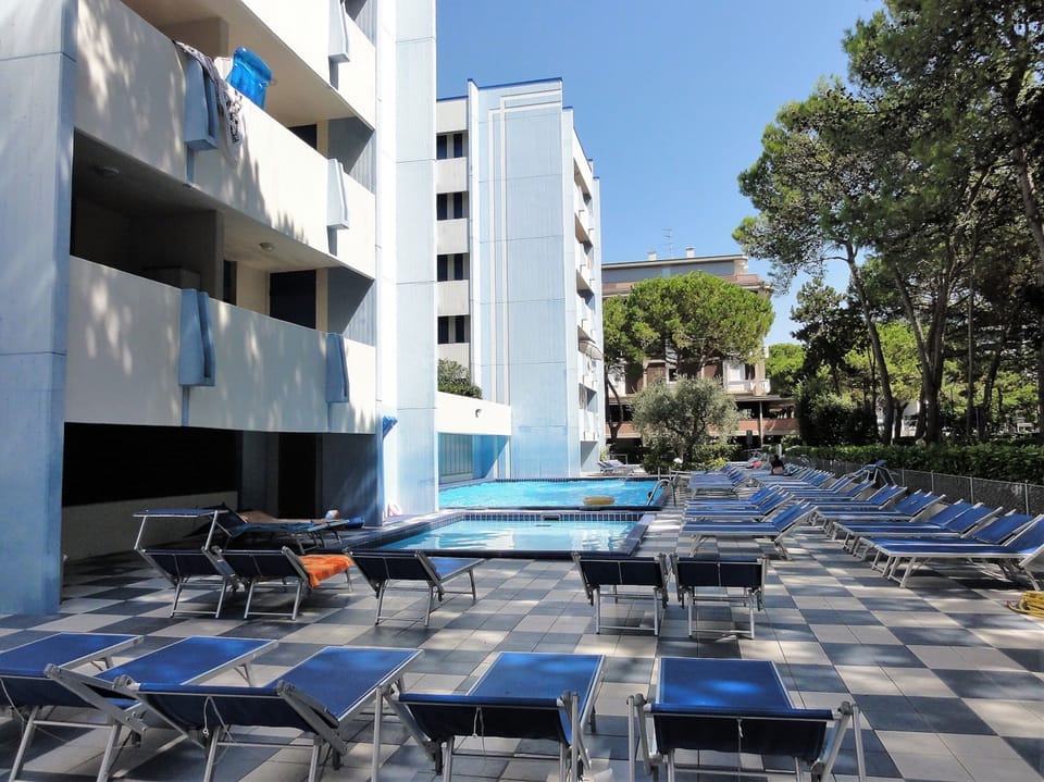 Seasonal outdoor pool, sun loungers