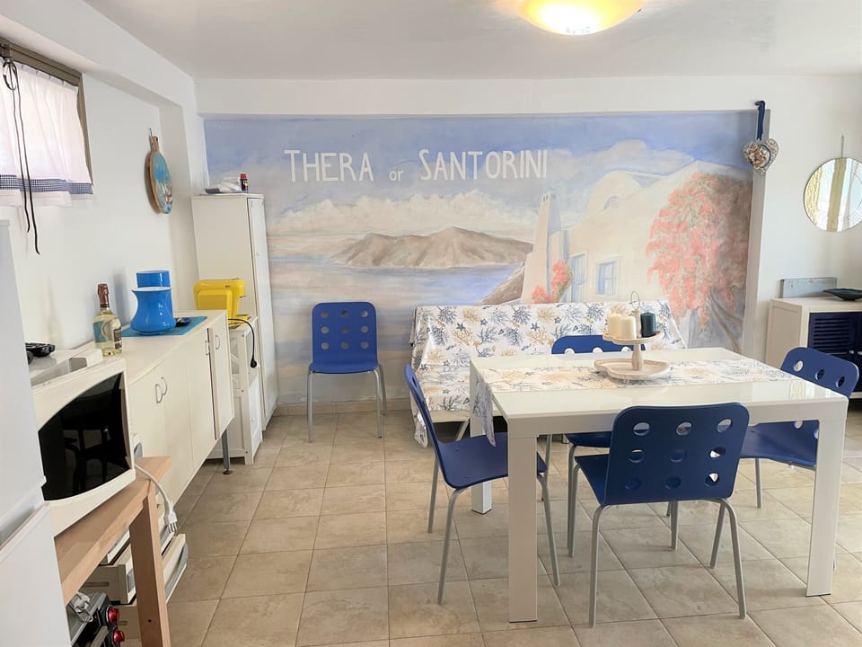 Traditional Apartment, 2 Bedrooms | 2 bedrooms, cribs/infant beds