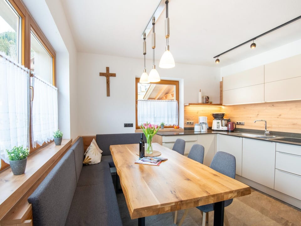 Chalet | Private kitchen | Highchair