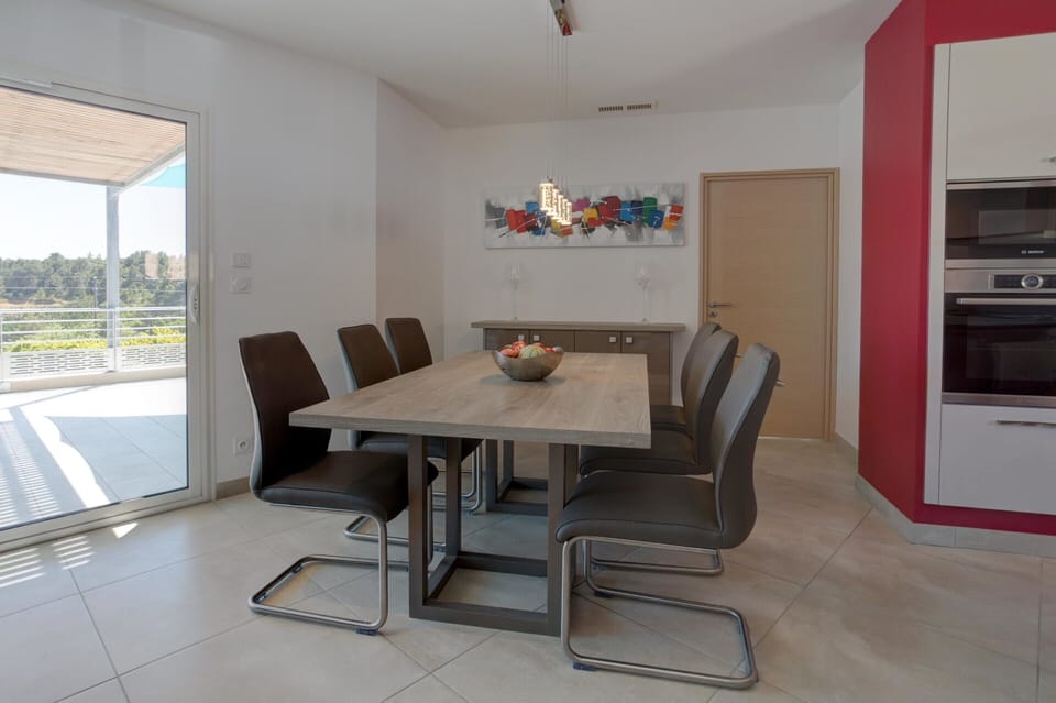 Villa | Dining
