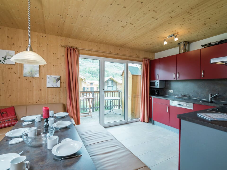 Chalet | Private kitchen | Highchair