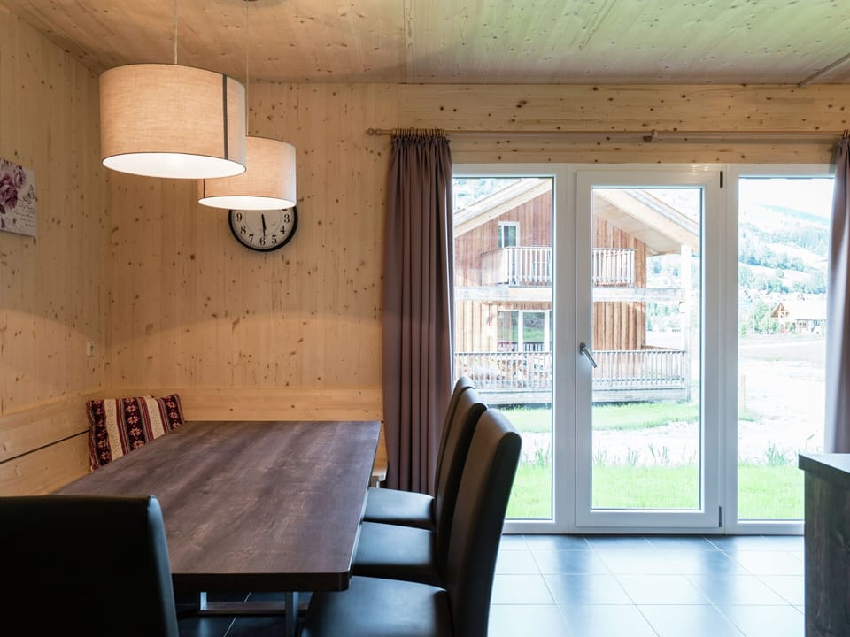 Chalet | Dining