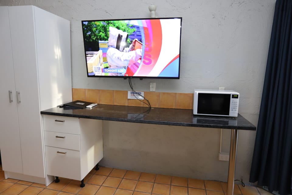 Twin Room (Not Pets Friendly) | Soundproofing, iron/ironing board, WiFi (free), individually furnished