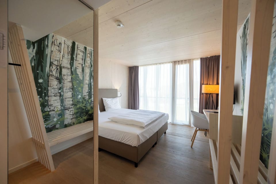 Standard Double Room | Hypo-allergenic bedding, desk, laptop workspace, soundproofing