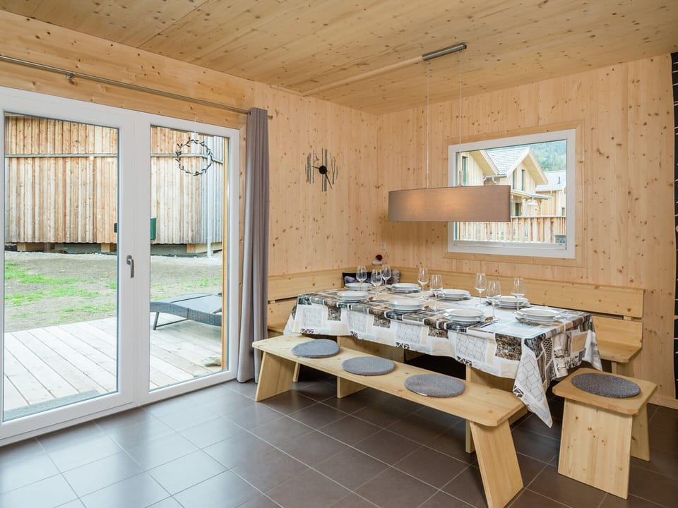 Chalet | Living room | Fireplace