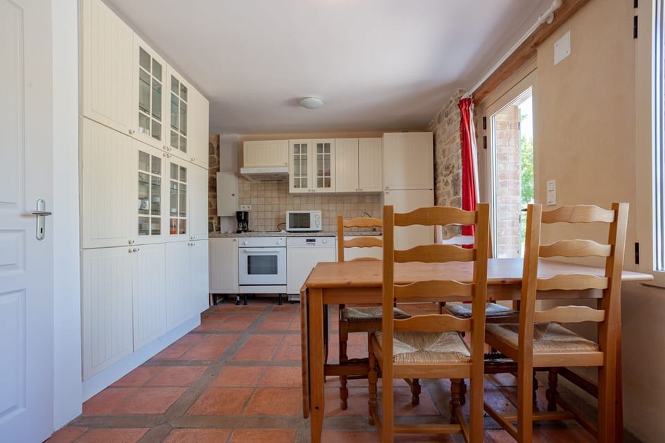 House | Private kitchen | Highchair