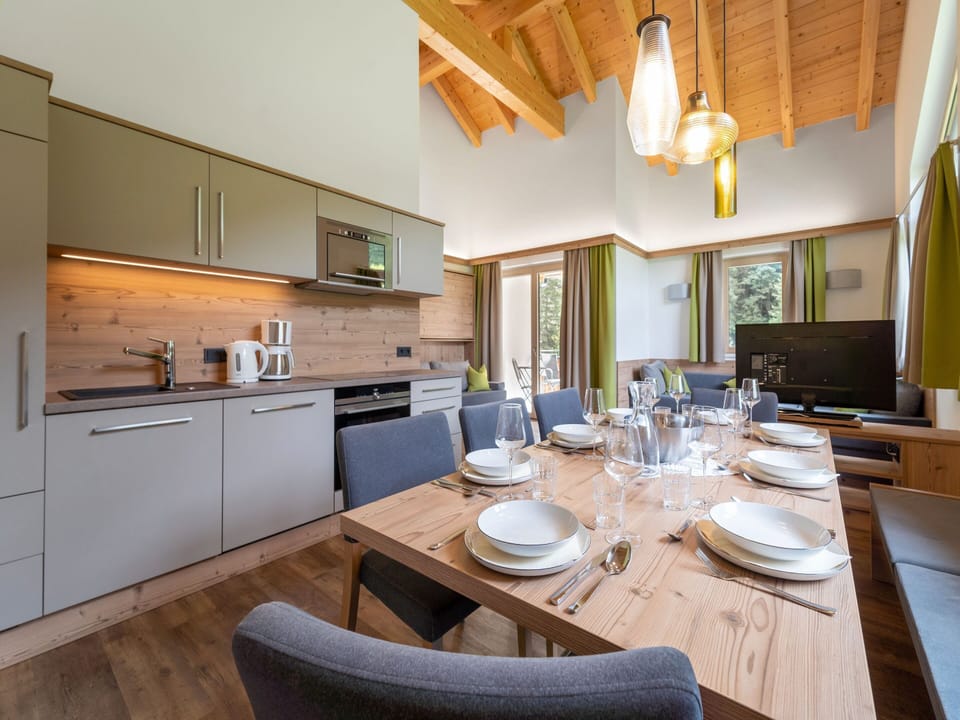 Chalet | Dining