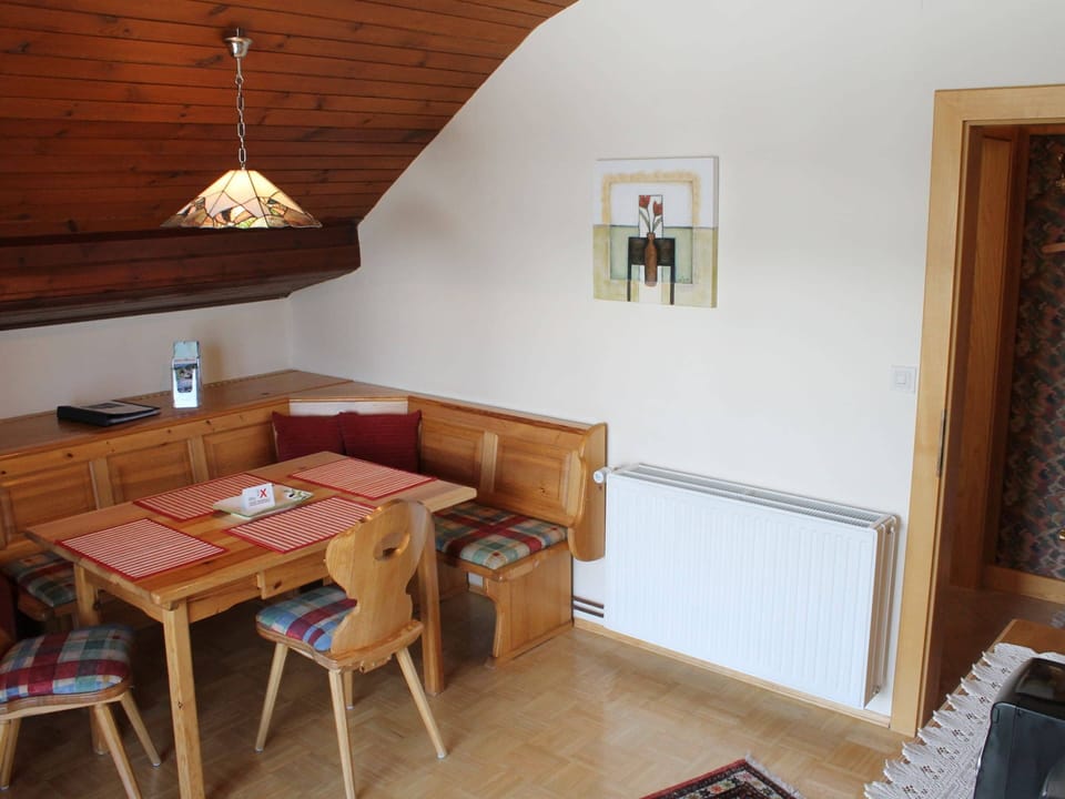 Apartment | Dining