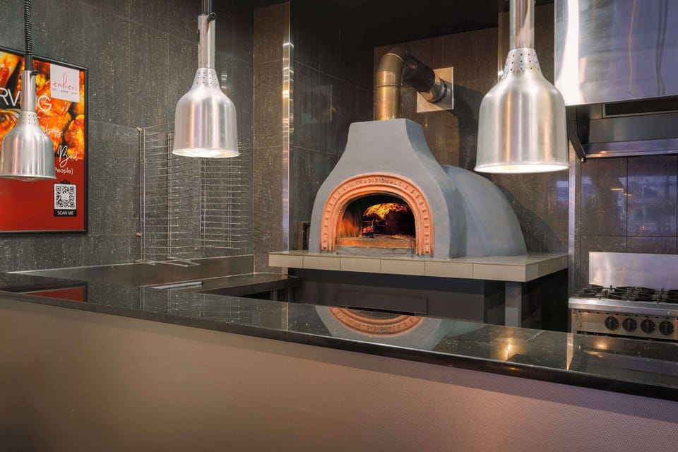 Breakfast and dinner served