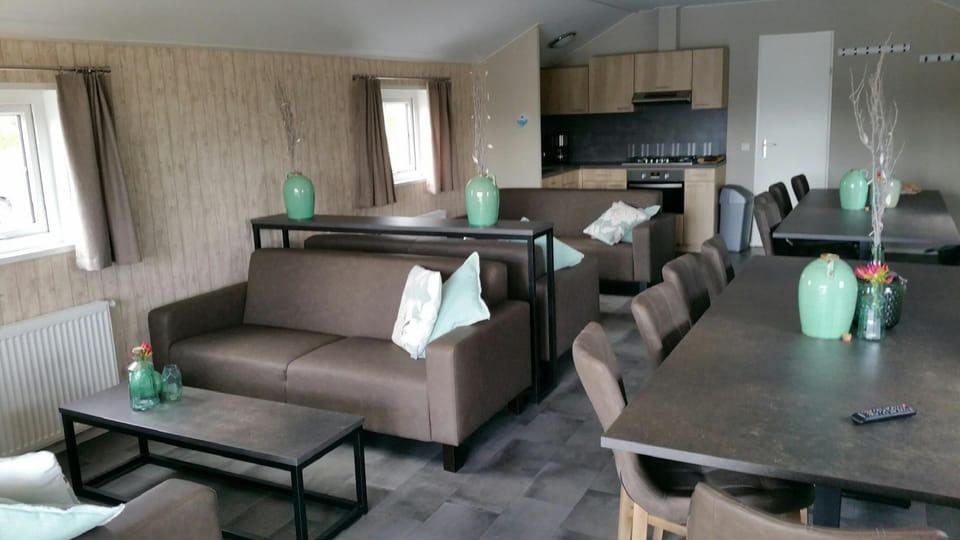 Chalet | Dining