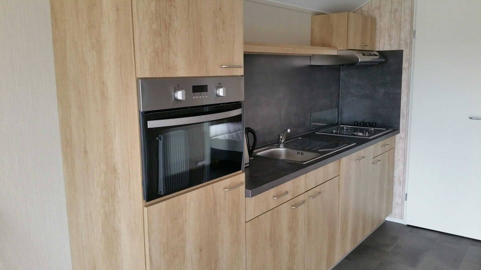 Chalet | Private kitchen | Coffee/tea maker, microwave, dishwasher