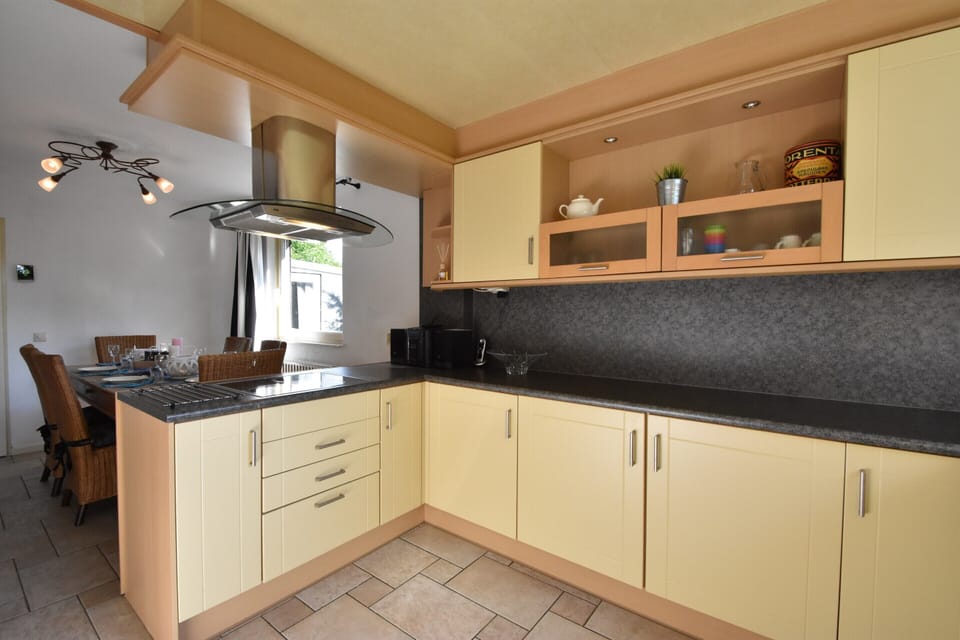 House | Private kitchen | Highchair