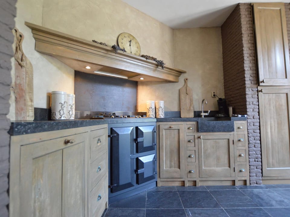 House | Private kitchen | Highchair