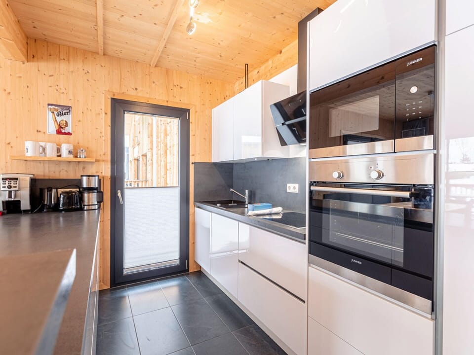 Chalet | Private kitchen | Highchair