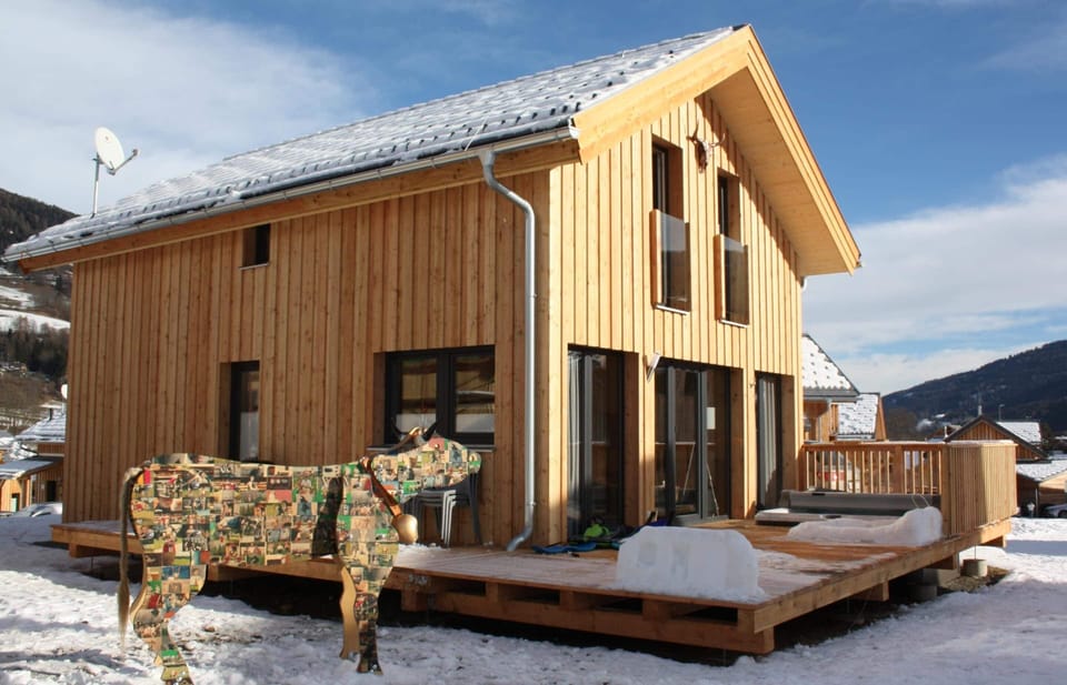 Chalet | Property grounds