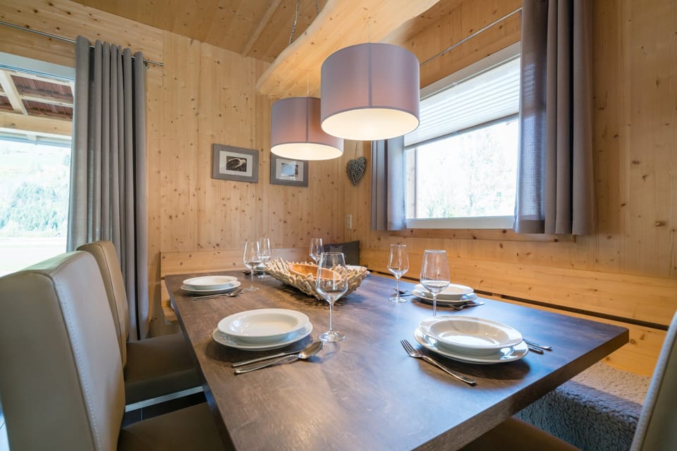 Chalet | Dining