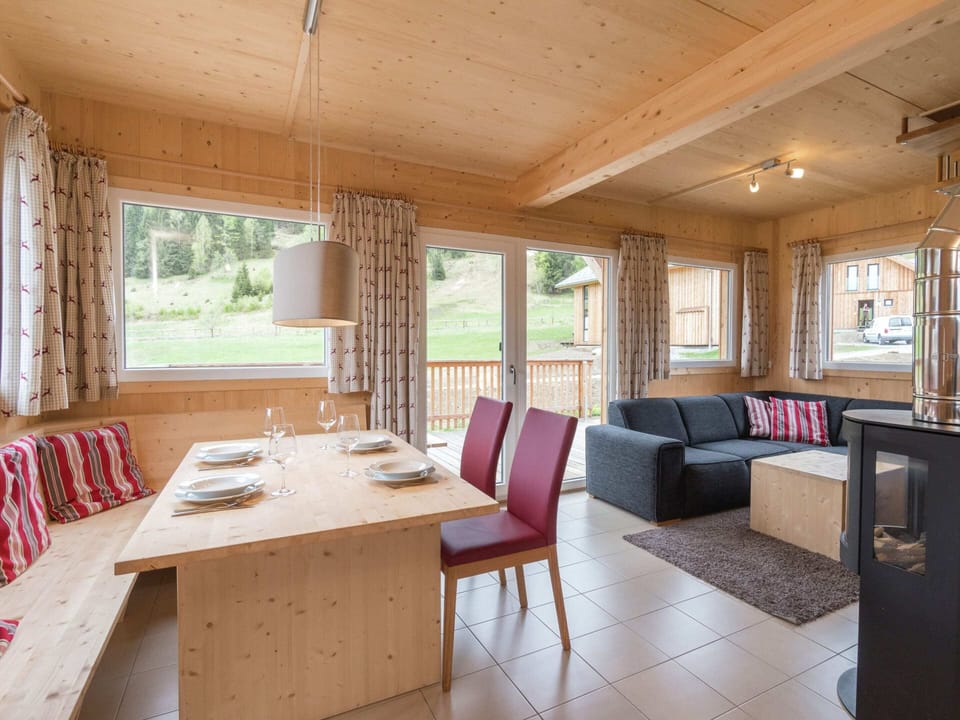 Chalet | Dining