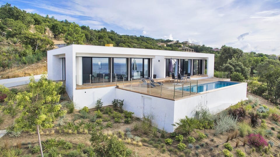 Villa | Exterior
