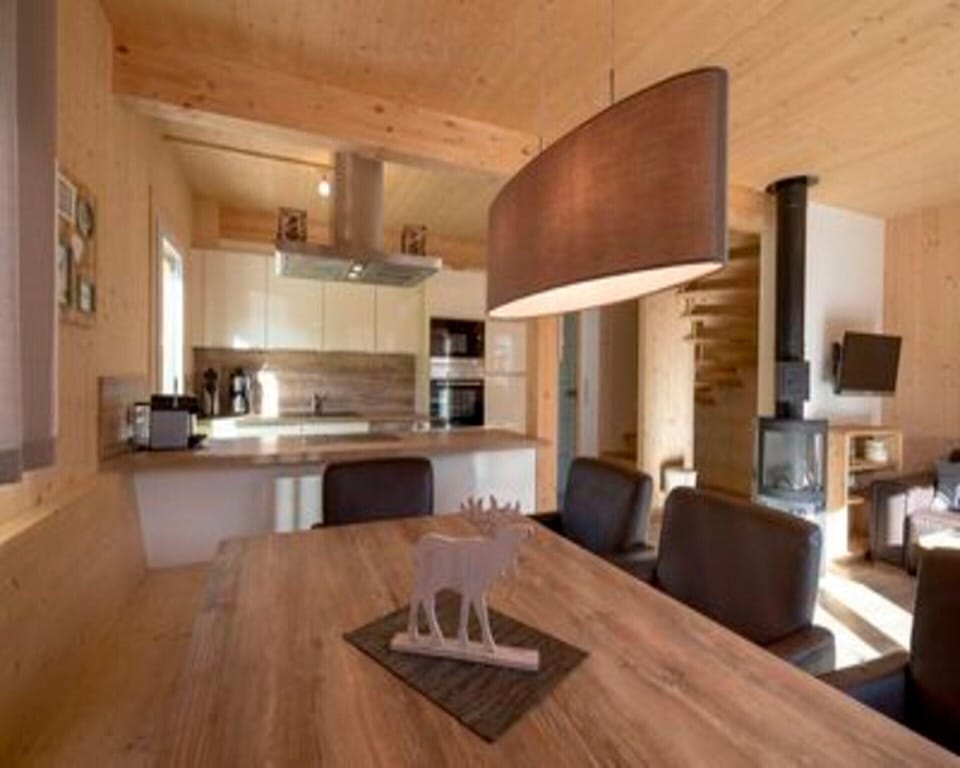 Chalet | Dining