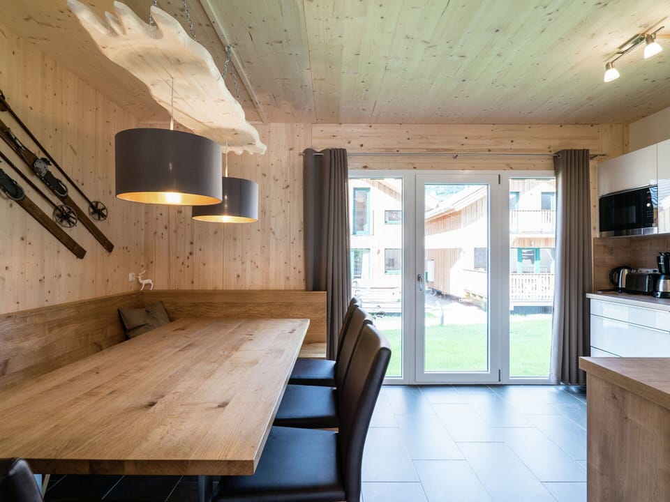 Chalet | Dining