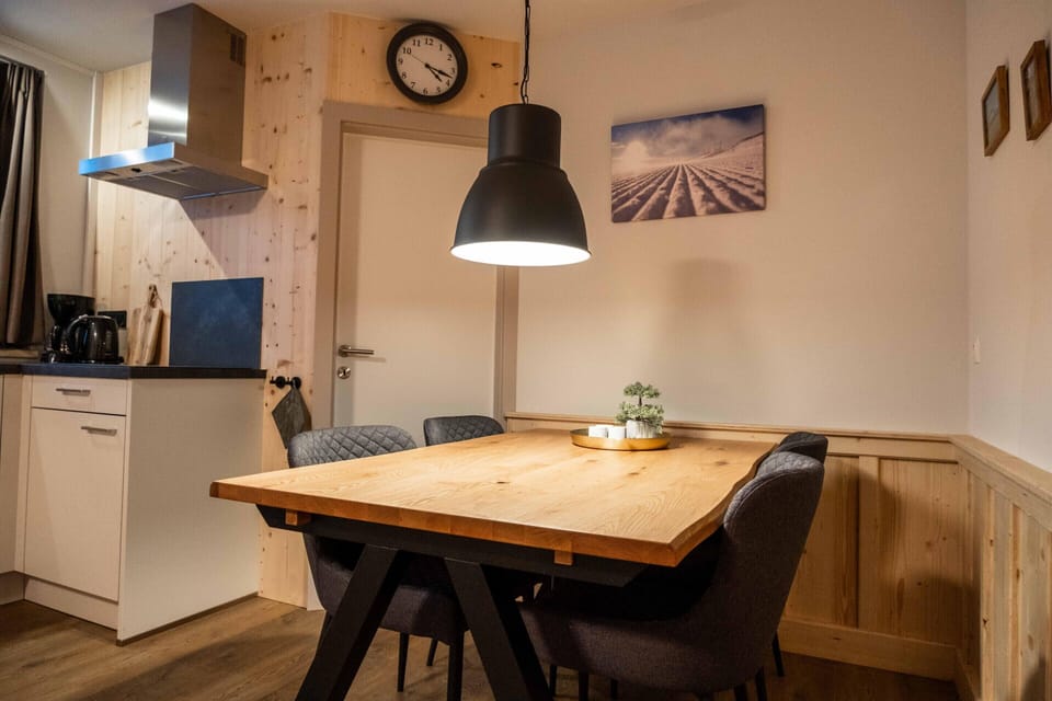 Apartment | Dining