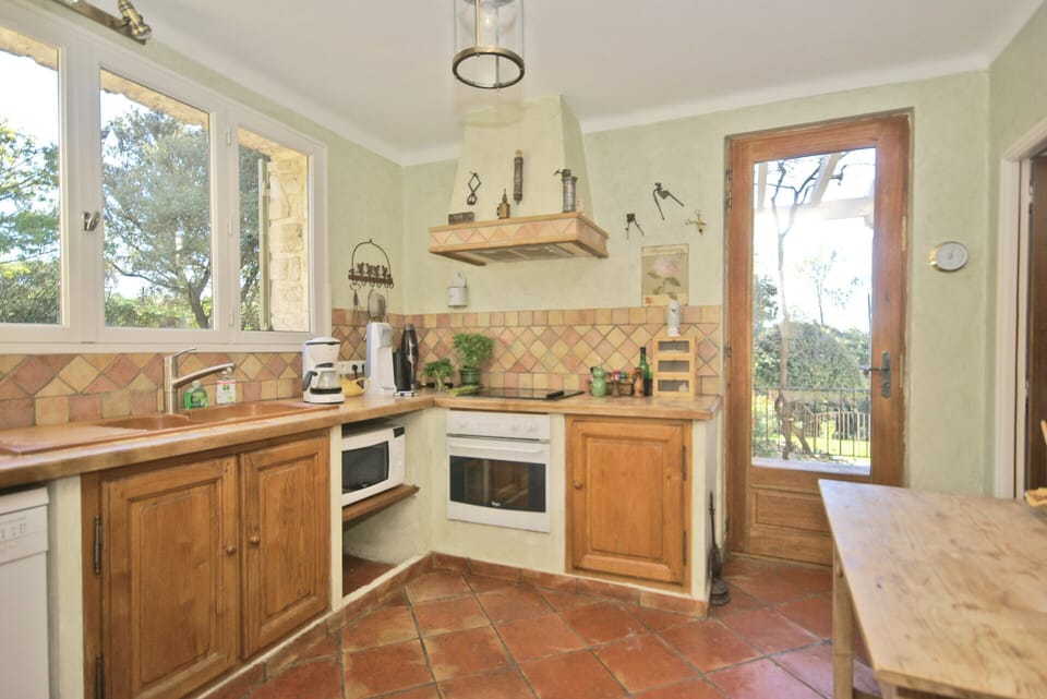 Villa | Private kitchen | Microwave, dishwasher, highchair