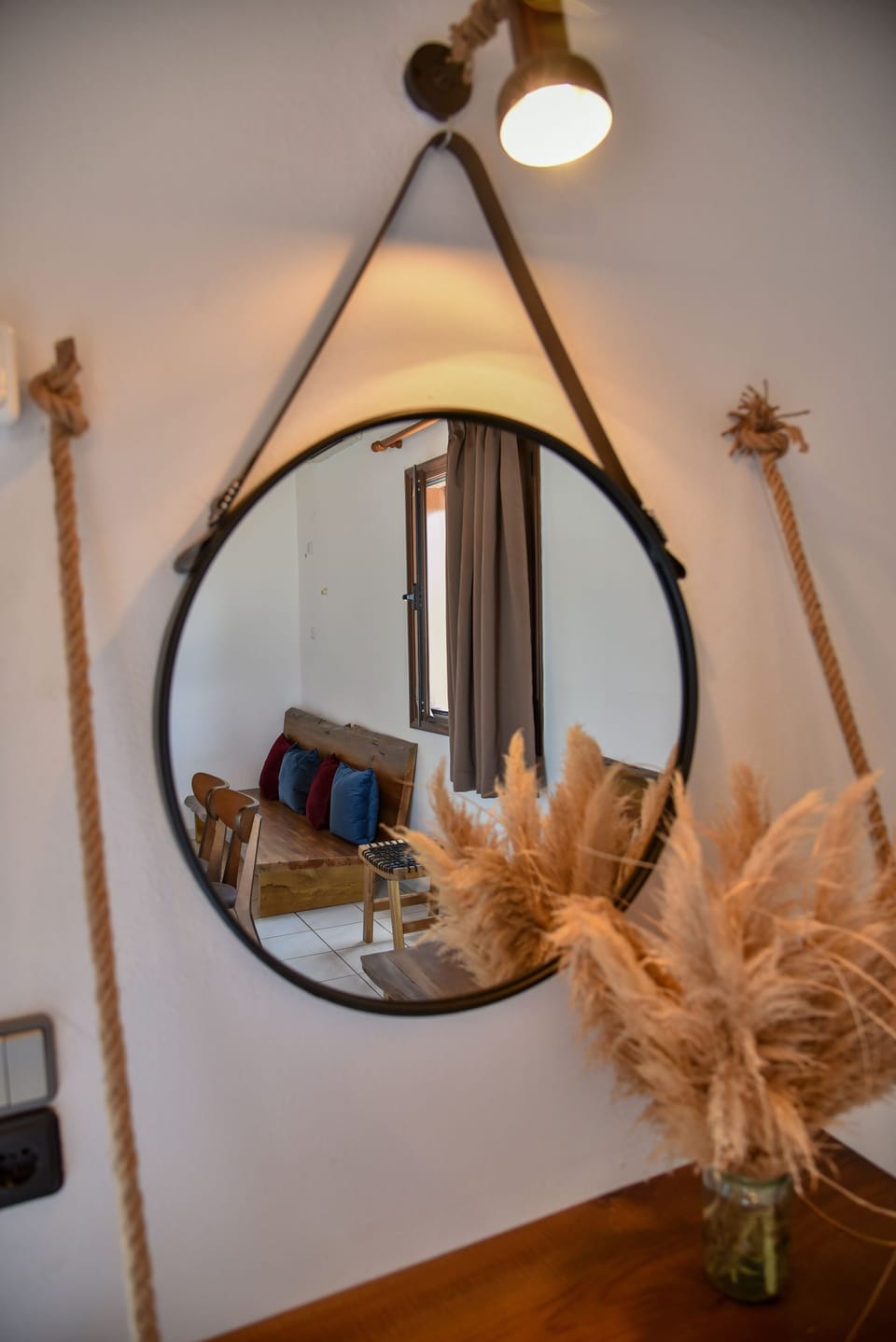 Suite, Sea View | Individually decorated, desk, iron/ironing board, free cribs/infant beds