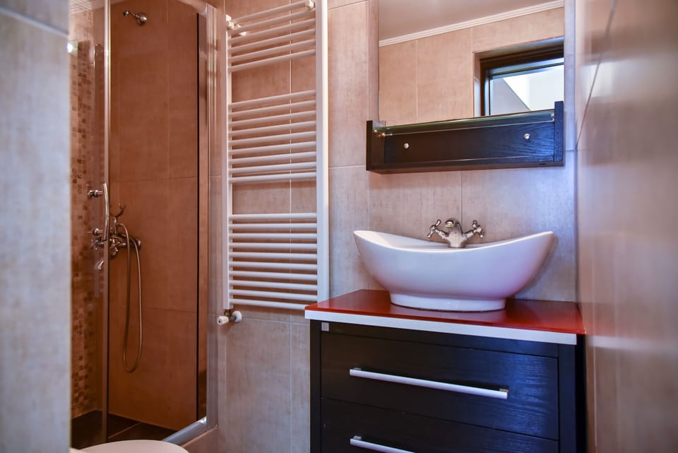 Iraklis Studios & Apartments Bed and Breakfast in Stalida