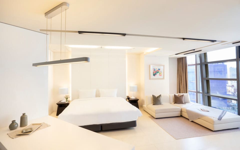Deluxe Double Room | Egyptian cotton sheets, premium bedding, memory foam beds, in-room safe