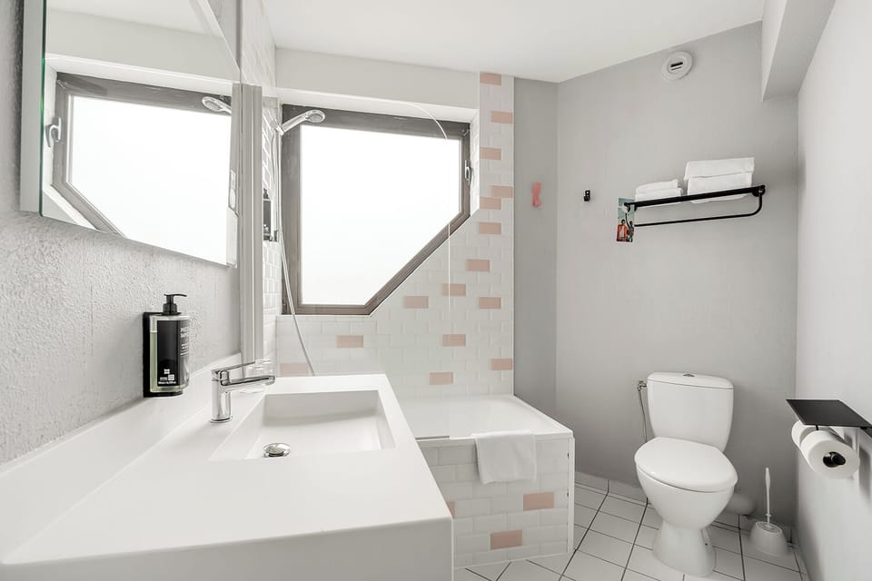 Eco-friendly toiletries, towels
