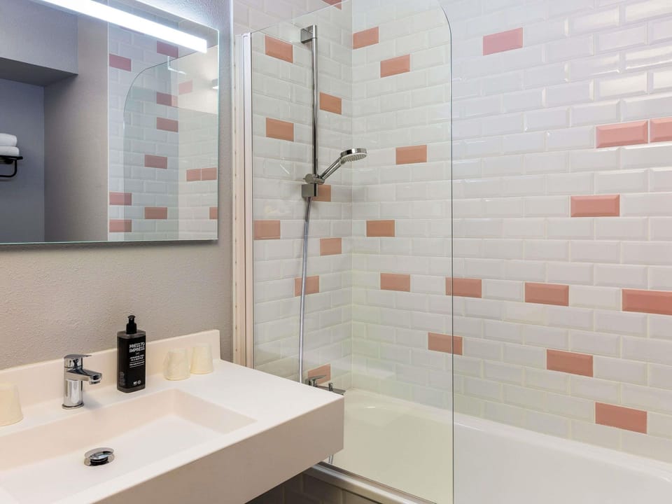 Ibis Styles Toulouse Centre Canal du Midi Hotel in Toulouse