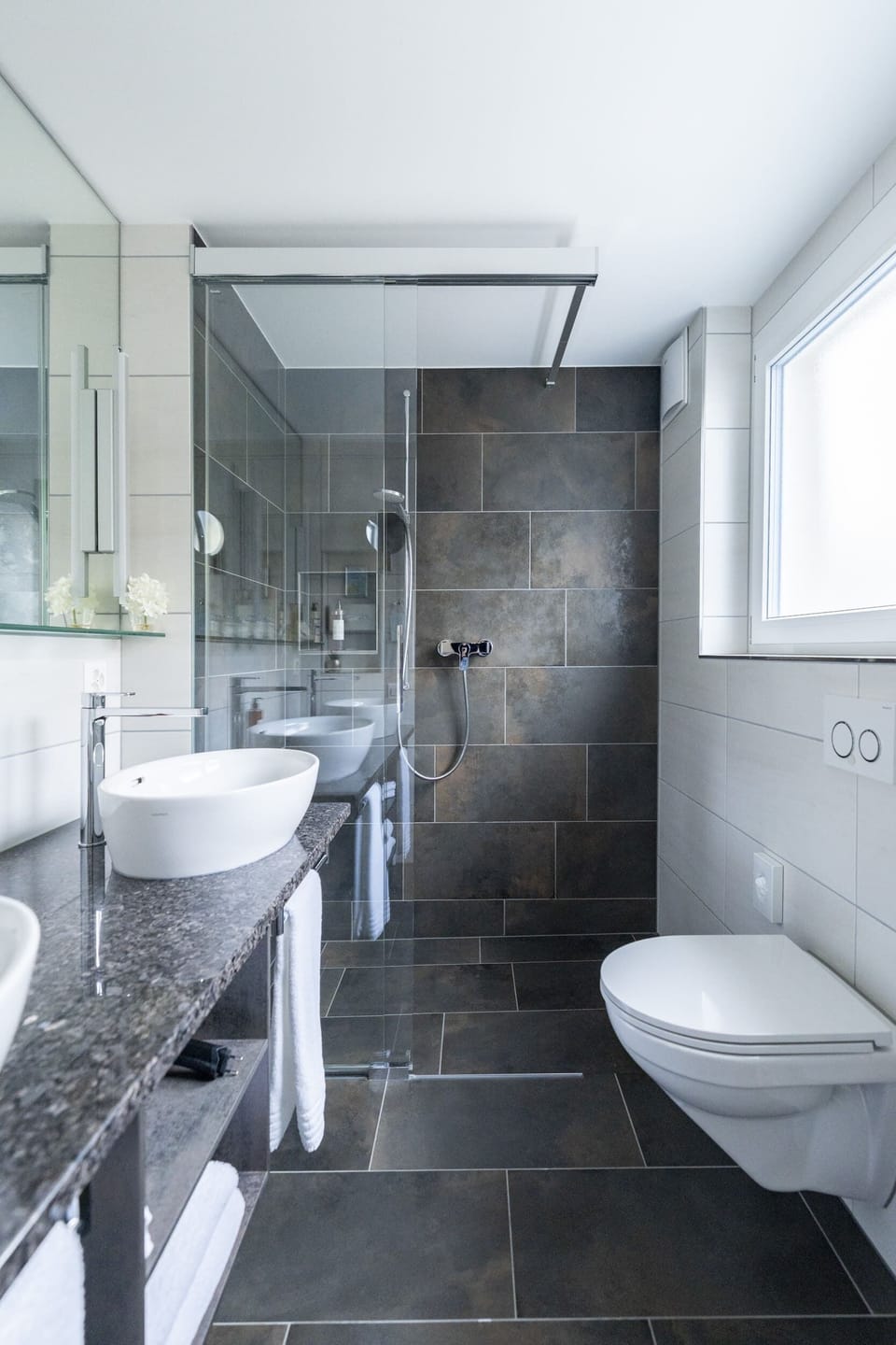 Standard Double Room | Bathroom | Free toiletries, hair dryer, towels