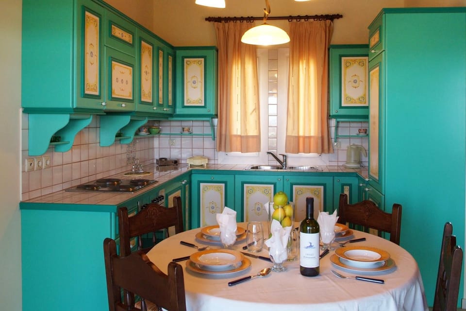 Villa, 2 Bedrooms to Villa, 2 Bedrooms (AGGELOS) | Private kitchen | Fridge, microwave, oven, stovetop