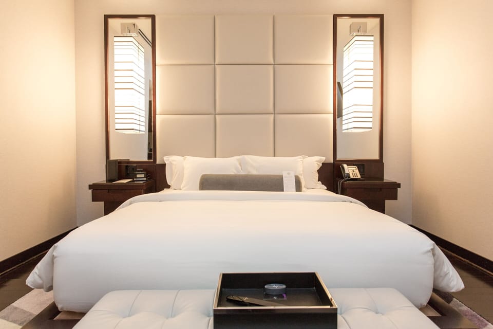 Egyptian cotton sheets, premium bedding, down comforters, pillowtop beds