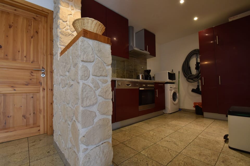 House | Private kitchen | Highchair