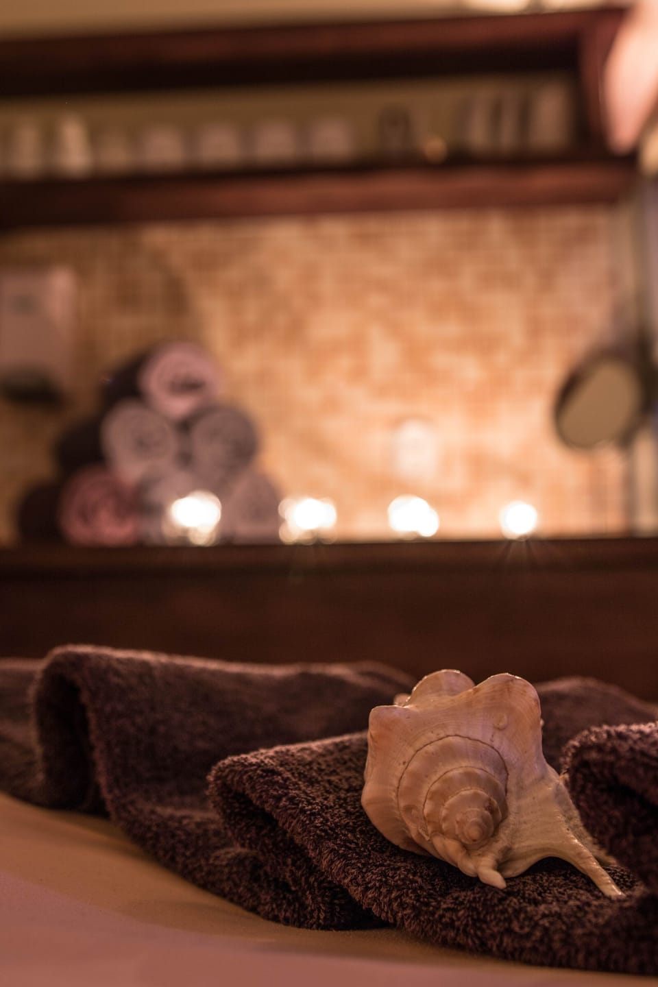 Couples treatment rooms, body treatments, aromatherapy