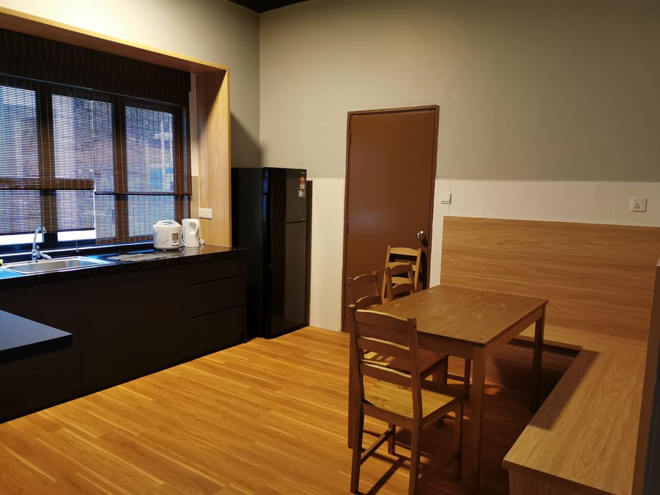 Superior Suite, 2 Bedrooms (L51) | Private kitchen | Electric kettle