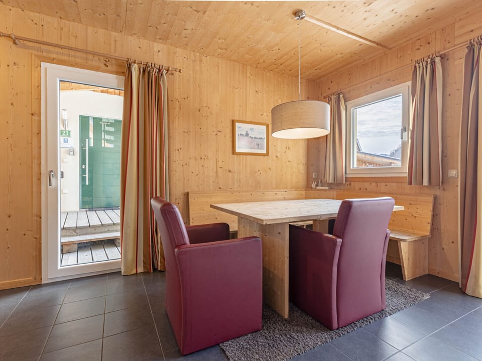 Chalet | Dining