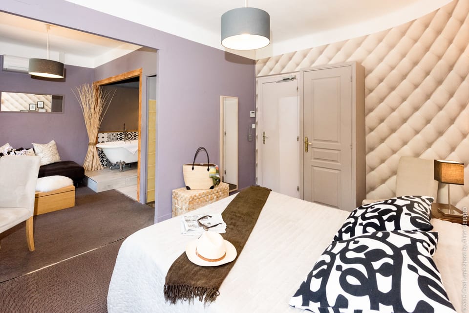 Suite | Individually decorated, individually furnished, desk, blackout drapes