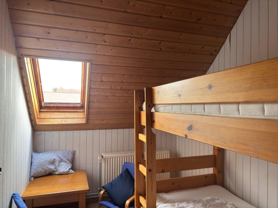 Apartment | 2 bedrooms, individually furnished, bed sheets